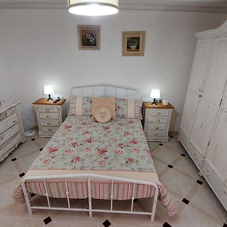 En Poniente Villa La Línea de la Concepción Exteriör bild