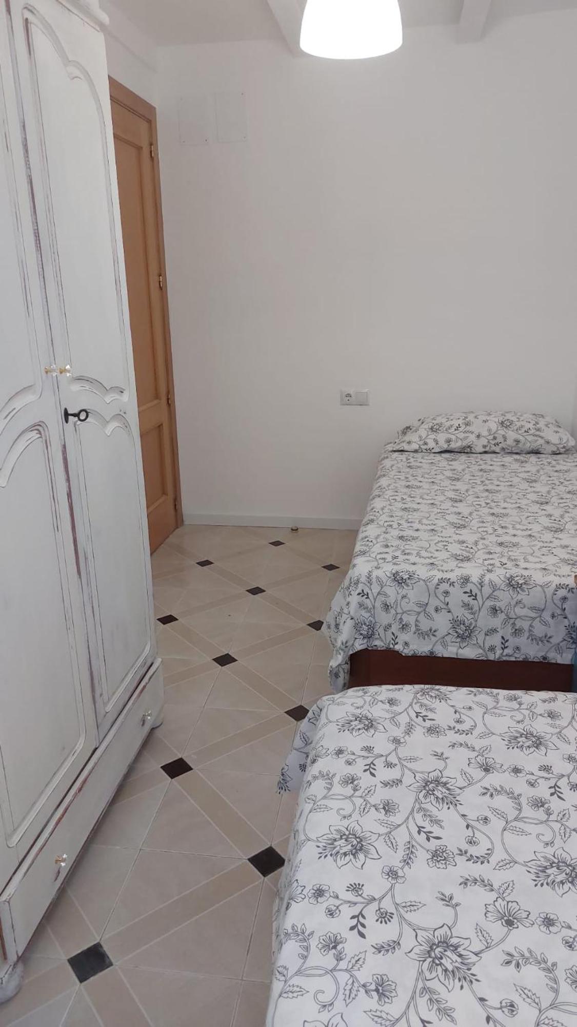 En Poniente Villa La Línea de la Concepción Exteriör bild