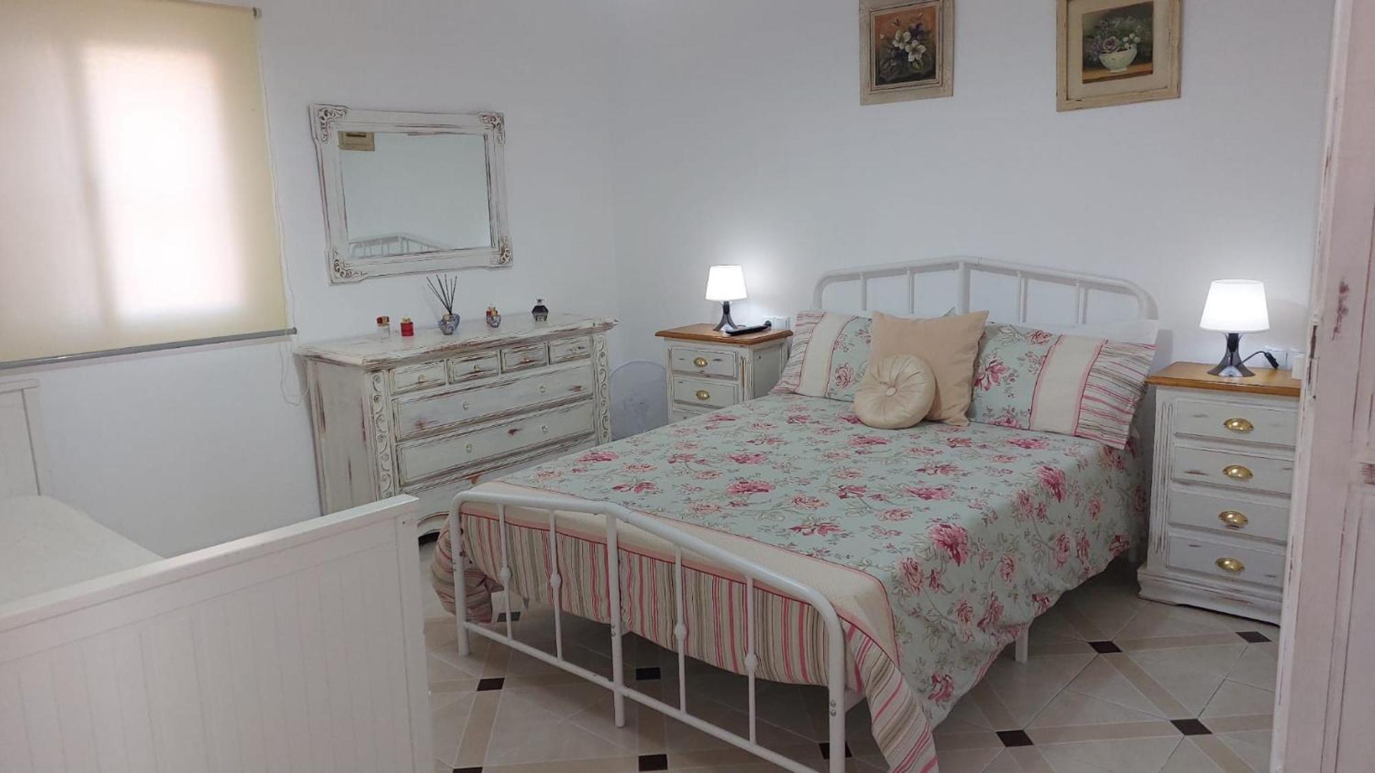 En Poniente Villa La Línea de la Concepción Exteriör bild