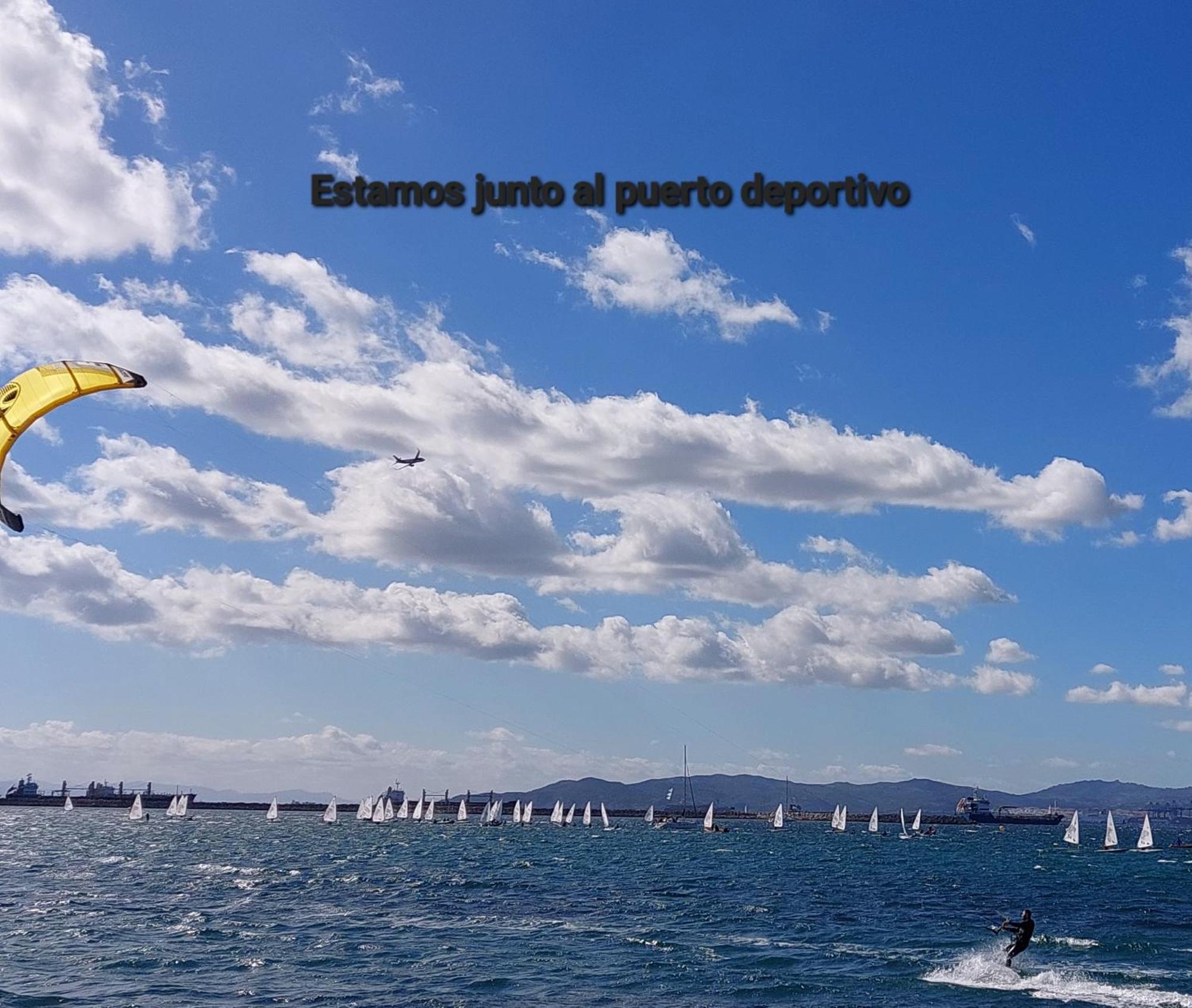 En Poniente Villa La Línea de la Concepción Exteriör bild
